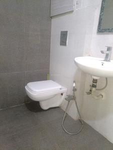 Common Bathroom Image of 950 Sq.ft 2 BHK Apartment / Flat for sale in Regency Park, Kharghar Navi Mumbai for Rs. 10500000