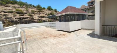 Balcony Image of 2403 Sq.ft 3 BHK Penthouse for sale in Shivaji Nagar Pune for Rs. 37500000