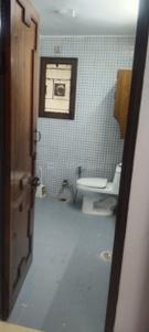 Bathroom Image of 1500 Sq.ft 3 BHK Apartment / Flat for rent in Alaknanda New Delhi for Rs. 65000
