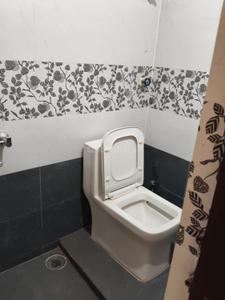 Bathroom Image of 1100 Sq.ft 2 BHK Apartment / Flat for rent in Himayath Nagar Hyderabad for Rs. 25000