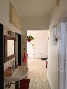 Hall Image of 600 Sq.ft 1 BHK Apartment / Flat for rent in Dadar East Mumbai for Rs. 65000