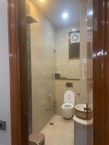Bathroom Image of 1100 Sq.ft 3 BHK Duplex for sale in Noida Extension Greater Noida for Rs. 6500000