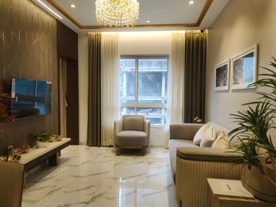 Living Room Image of 420 Sq.ft 1 BHK Apartment / Flat for sale in Emerald Dotom Isle, Kandivali West Mumbai for Rs. 8500000