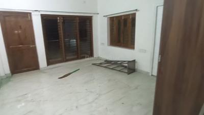Bedroom Image of 1500 Sq.ft 3 BHK Builder Floor for rent in Sunderpur Varanasi for Rs. 25000