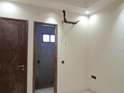 Bedroom Image of 900 Sq.ft 3 BHK Builder Floor for sale in Paschim Vihar New Delhi for Rs. 21000000