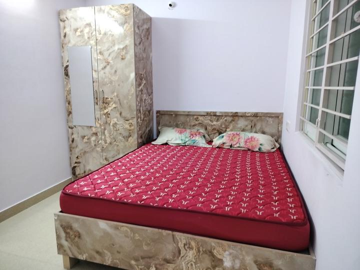 Awwal Stay 075 Bedroom 1