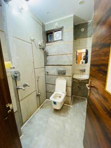 Image of 2350 Sq.ft 3 BHK Apartment / Flat for rent in Uttam Nagar, New Delhi for Rs. 21000
