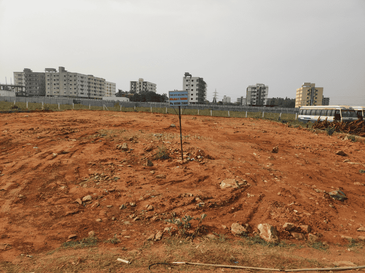 Atchutapuram Main Image 1