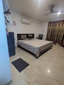 1 RK Independent Builder Floor