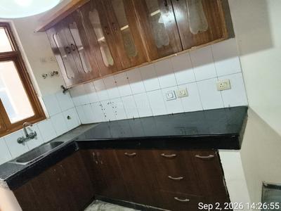 Kitchen Image of 1300 Sq.ft 3 BHK Apartment / Flat for rent in Patparganj New Delhi for Rs. 50000