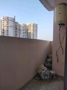 Bedroom Two Image of 1150 Sq.ft 2 BHK Apartment / Flat for rent in Supertech Cape Town, Sector 74 Noida for Rs. 27000