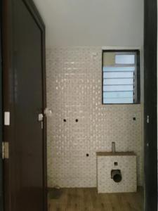 Common Bathroom Image of 635 Sq.ft 1 BHK Apartment / Flat for sale in Techton Akhand, Vasai East Vasai for Rs. 4100000
