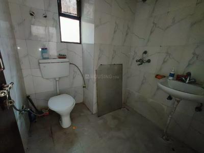 Bathroom Image of 900 Sq.ft 2 BHK Apartment / Flat for rent in Maxheights Dream Homes, Sector 61 Sonipat for Rs. 9500