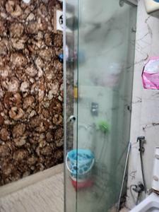 Bathroom Image of 850 Sq.ft 2 BHK Builder Floor for sale in Shalimar Bagh New Delhi for Rs. 11500000