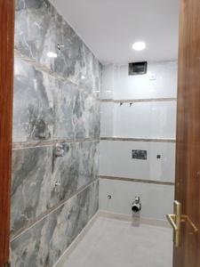 Common Bathroom Image of 1400 Sq.ft 4 BHK Builder Floor for sale in Deenpur New Delhi for Rs. 12800000