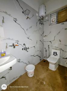 Bathroom Image of 1200 Sq.ft 2 BHK Independent House for rent in Akshita Heights 6, Malkajgiri Secunderabad for Rs. 25500
