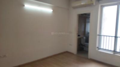 Bedroom Image of 1740 Sq.ft 3 BHK Apartment / Flat for sale in DLF Regal Gardens, Sector 90 Gurgaon for Rs. 20000000