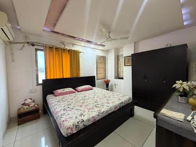 Bedroom Image of 1950 Sq.ft 3 BHK Apartment / Flat for rent in Saiyed Vasna Vadodara for Rs. 45000