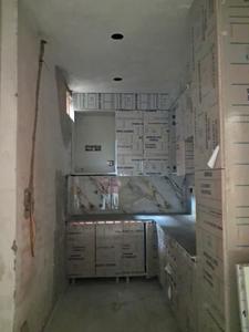Kitchen Image of 850 Sq.ft 2 BHK Apartment / Flat for sale in Avenue 1, Sector 73 Noida for Rs. 3050000