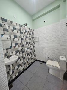 Bathroom Image of 1200 Sq.ft 3 BHK Builder Floor for rent in Kakadeo Kanpur for Rs. 16000