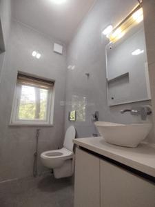 Bathroom Image of 1800 Sq.ft 3 BHK Builder Floor for rent in Sector 46 Gurgaon for Rs. 45000