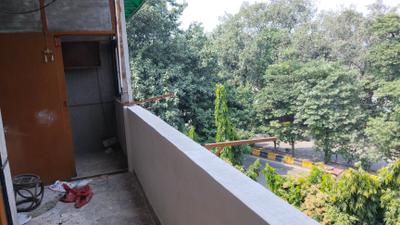 Image of 1000 Sq.ft 2 BHK Apartment / Flat for rent in Meena Apartments, Patparganj, New Delhi for Rs. 26000