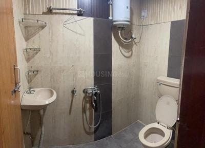 Bathroom Image of 2000 Sq.ft 3 BHK Independent House for rent in Ashiyana Lucknow for Rs. 22000