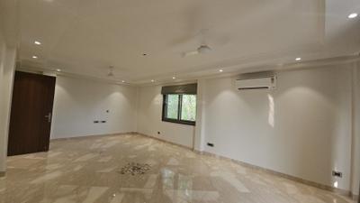 Living Room Image of 3015 Sq.ft 3 BHK Builder Floor for sale in Green Park Extension New Delhi for Rs. 75000000
