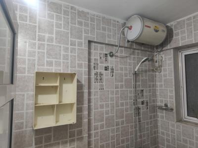Bathroom Image of 571 Sq.ft 1 BHK Apartment / Flat for rent in Amanora Park Town, Hadapsar Pune for Rs. 29000