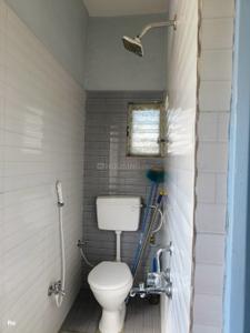 Bathroom Image of 900 Sq.ft 2 BHK Apartment / Flat for rent in Jule Solapur for Rs. 16000