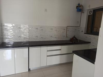 Kitchen Image of 910 Sq.ft 2 BHK Apartment / Flat for sale in Amanora Gold Towers 44 45 And 46, Hadapsar Pune for Rs. 11000000