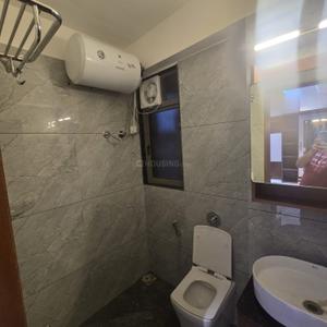 Bathroom Image of 1200 Sq.ft 3 BHK Apartment / Flat for rent in Arise Vibrant, Chharodi Ahmedabad for Rs. 60000