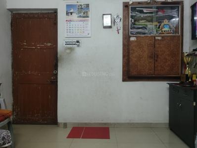Hall Image of 910 Sq.ft 2.5 BHK Apartment / Flat for rent in Naranpura Ahmedabad for Rs. 25000