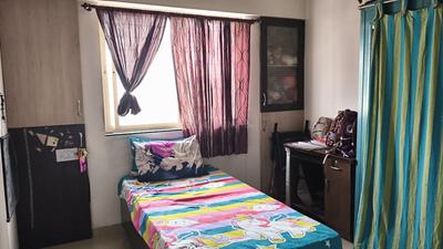 Bedroom Image of 950 Sq.ft 2 BHK Apartment / Flat for sale in Heera Pearl, Fursungi Pune for Rs. 5300000