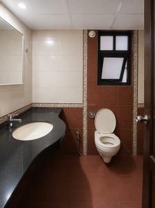 Image of 1050 Sq.ft 2 BHK Apartment / Flat for sale in Lunkad Goldcoast, Viman Nagar, Pune for Rs. 16500000
