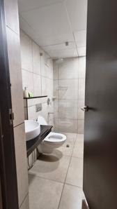 Bathroom Image of 1190 Sq.ft 2 BHK Apartment / Flat for rent in Ramanattukara Kozhikode for Rs. 40000