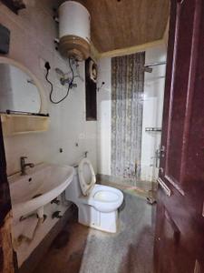 Bathroom Image of 1000 Sq.ft 2 BHK Builder Floor for rent in Star Apartment, Chhattarpur New Delhi for Rs. 26000