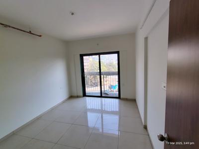 Hall Image of 730 Sq.ft 2 BHK Apartment / Flat for sale in Godrej Bayview, Vashi Navi Mumbai for Rs. 17000000