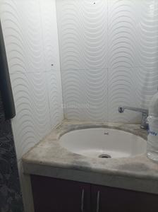 Bathroom Image of 980 Sq.ft 2 BHK Apartment / Flat for rent in Nexus Hyde Park, Thane West Thane for Rs. 38000