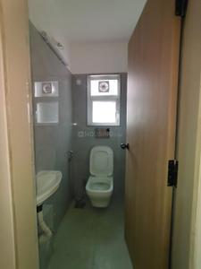 Bathroom Image of 621 Sq.ft 1 BHK Apartment / Flat for rent in Concrete Sai Swayam, Chembur Mumbai for Rs. 65000
