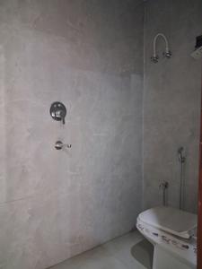 Bedroom One Image of 980 Sq.ft 2 BHK Apartment / Flat for sale in GCM Gomati Apartment, Sector 49 Noida for Rs. 3800001