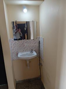 Bathroom Image of 1100 Sq.ft 2 BHK Independent House for rent in Narendra Nagar Nagpur for Rs. 13000