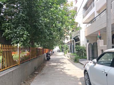 Image of 900 Sq.ft Residential Plot / Land for sale in Paschim Vihar, New Delhi for Rs. 55000000