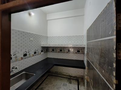 Kitchen Image of 1140 Sq.ft 3 BHK Builder Floor for rent in Barra Kanpur for Rs. 8000