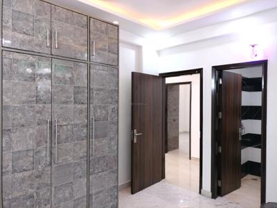 Bedroom Image of 2200 Sq.ft 4 BHK Apartment / Flat for sale in CGHS Guru Apartments, Sector 6 Dwarka New Delhi for Rs. 35800000