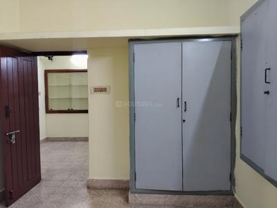 Bedroom Image of 1300 Sq.ft 3 BHK Builder Floor for rent in Nungambakkam Chennai for Rs. 35000