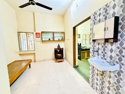 Bedroom Image of 1250 Sq.ft 1.5 BHK Apartment / Flat for rent in Satellite Ahmedabad for Rs. 20000