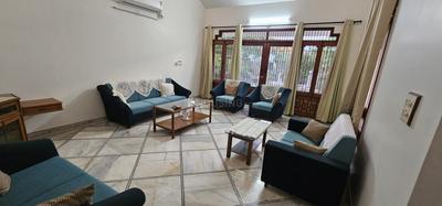 Hall Image of 2200 Sq.ft 4 BHK Villa for rent in Alkapuri Vadodara for Rs. 100000