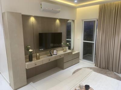 Living Room Image of 840 Sq.ft 2 BHK Apartment / Flat for sale in Kumar Parc Residences, Hadapsar Pune for Rs. 12500000