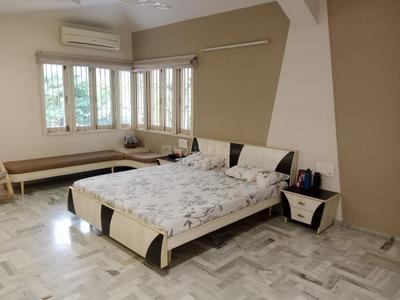 Bedroom Image of 2790 Sq.ft 4 BHK Villa for sale in Thaltej Ahmedabad for Rs. 65100000